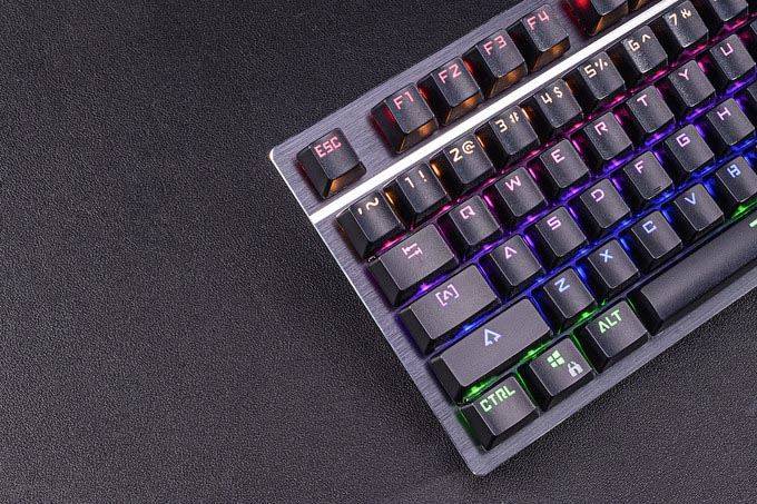 全鍵可編程，光感軸新品，百元級迪摩F10空中騎士機械鍵盤