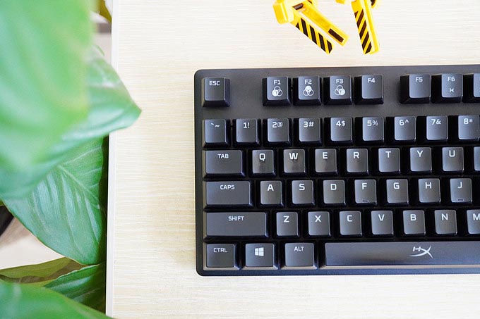 輕質反饋快,光效“誠”會玩——HyperX阿洛伊起源競技版紅軸鍵盤
