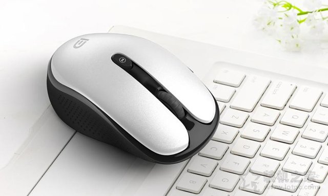 無(wú)線鼠標(biāo)怎么用？臺(tái)式機(jī)和筆記本使用無(wú)線鼠標(biāo)的連接方法